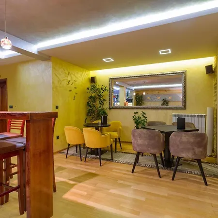 Barovic And זלאטיבור