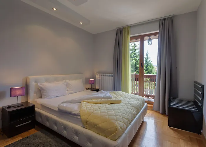 Barovic And Lejlighed *