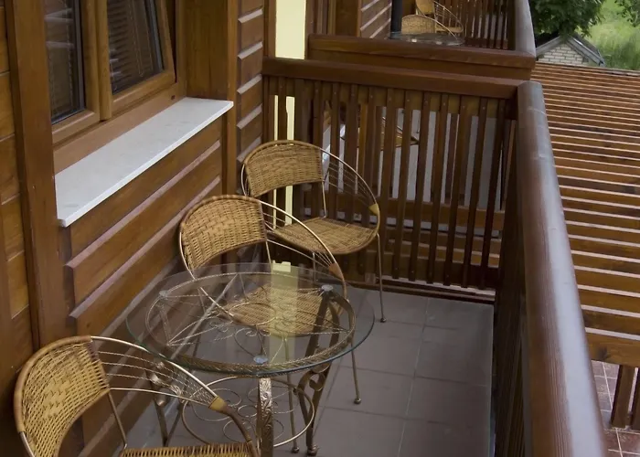 Barovic And Lejlighed *